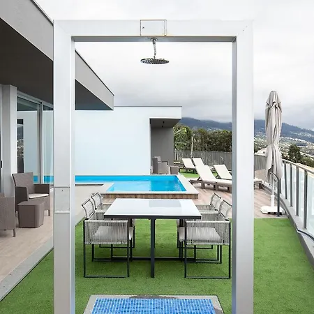 King's Paradise Villa *