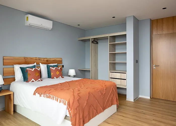 King's Paradise Villa *